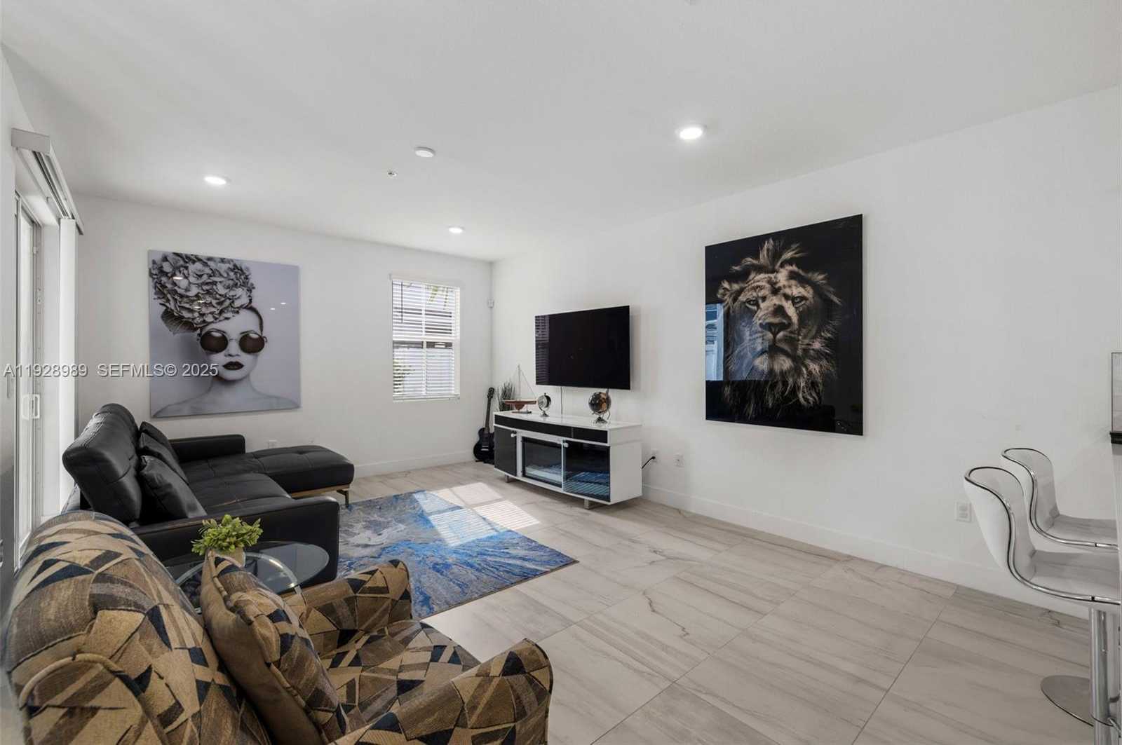 Imagen de Pequeño Objeto