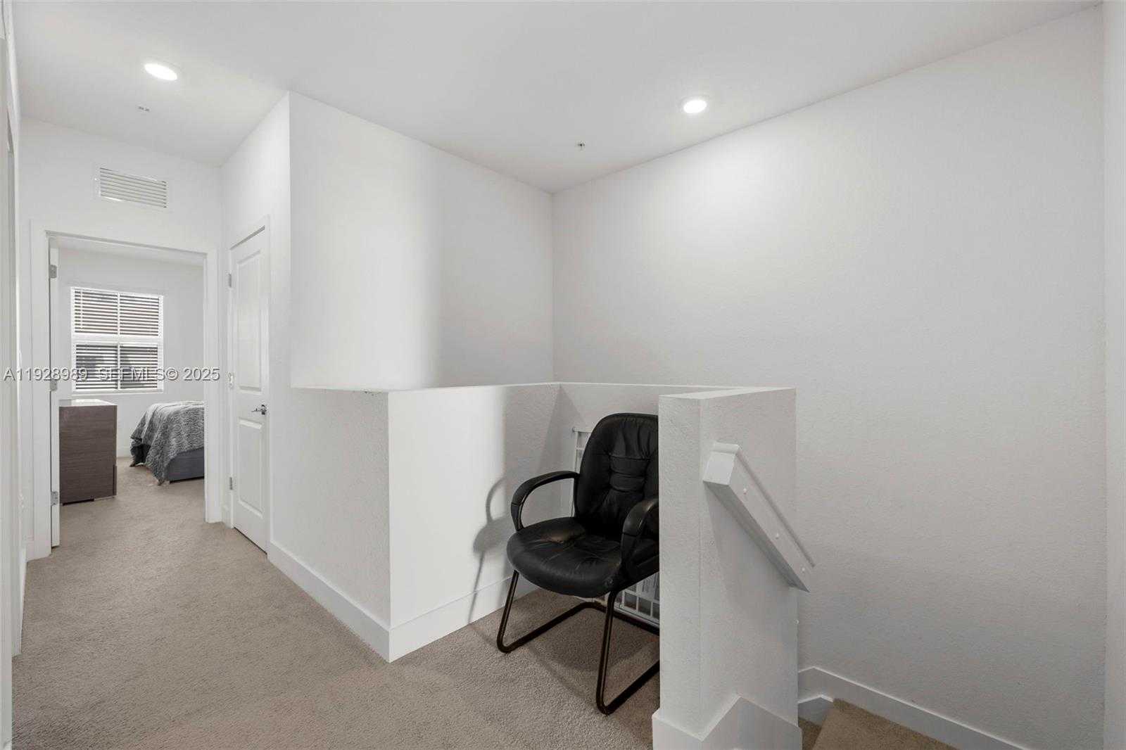 Imagen de Pequeño Objeto