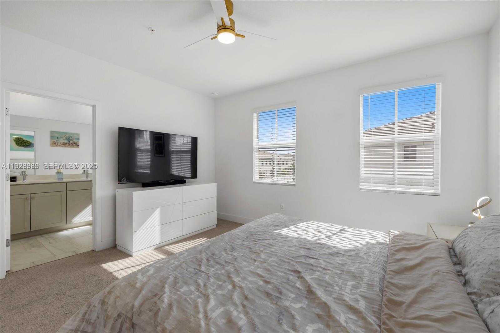 Imagen de Pequeño Objeto