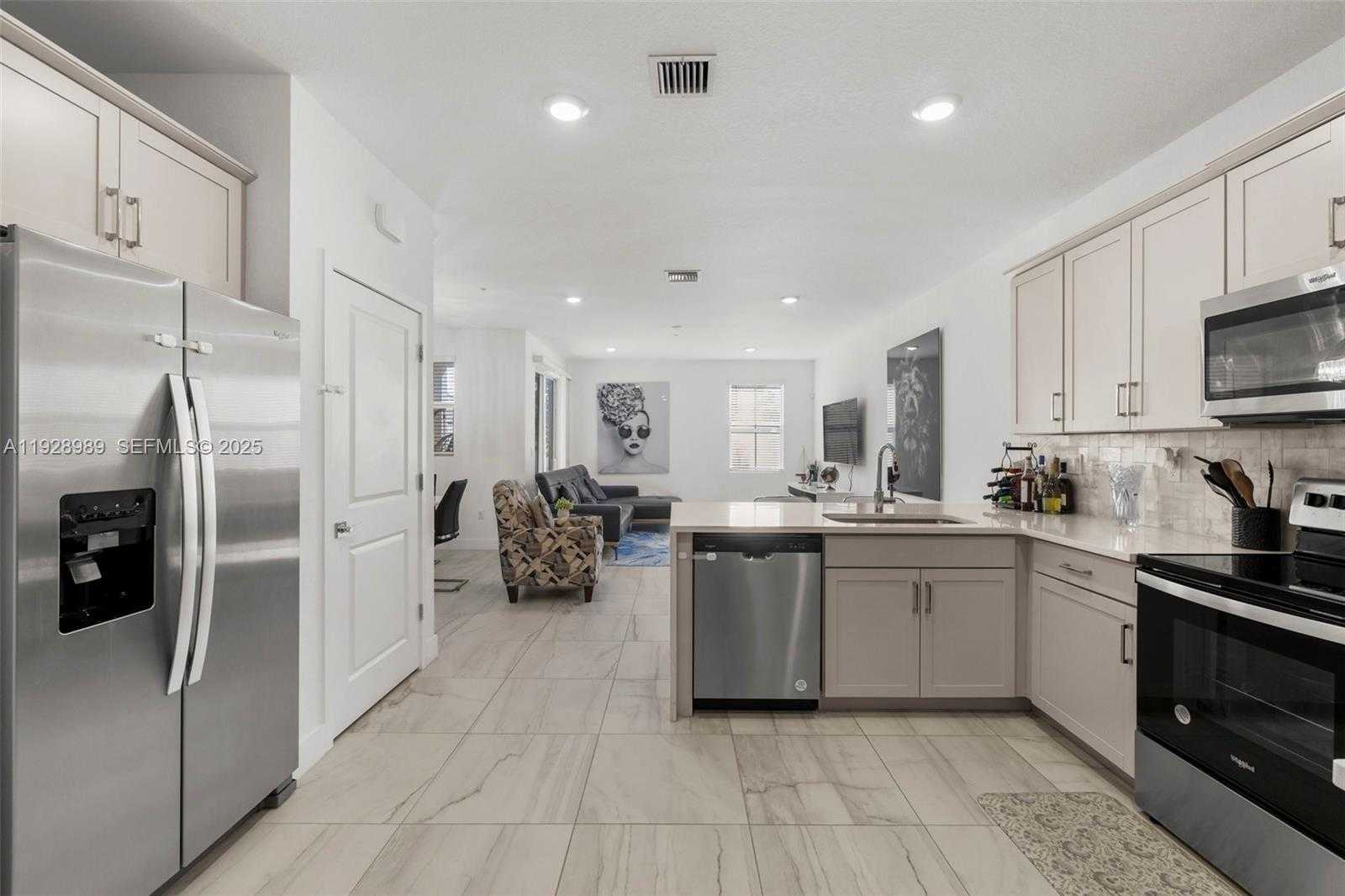 Imagen de Pequeño Objeto