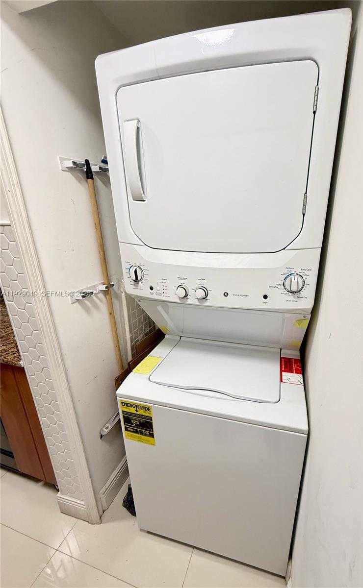 Small Image of 2701 SOUTH WEST 3RD AVE #202, Miami Number 16