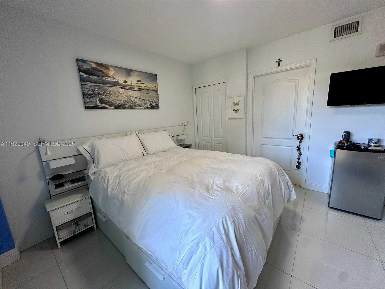 Small Image of 2701 SOUTH WEST 3RD AVE #202, Miami Number 21