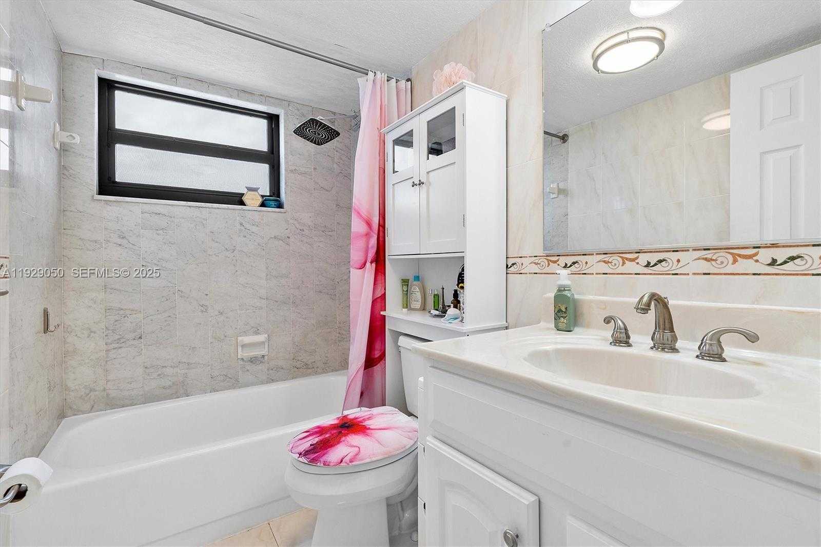 Imagen de Pequeño Objeto