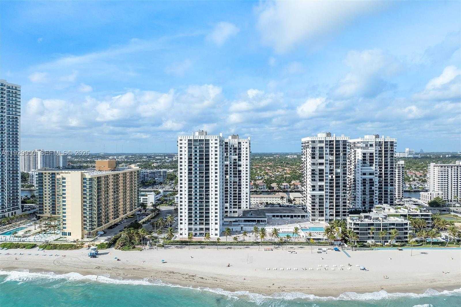 Imagen de Pequeño Objeto