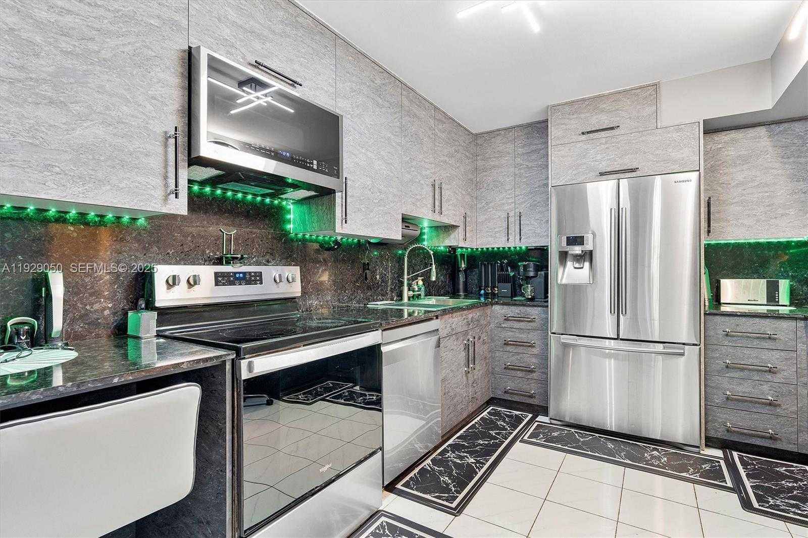 Imagen de Pequeño Objeto