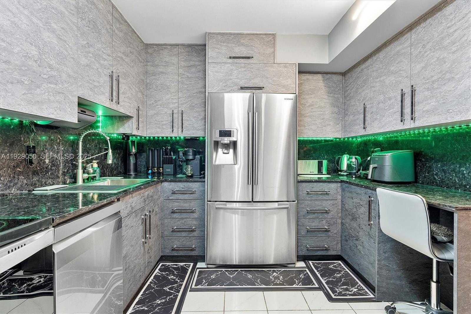 Imagen de Pequeño Objeto