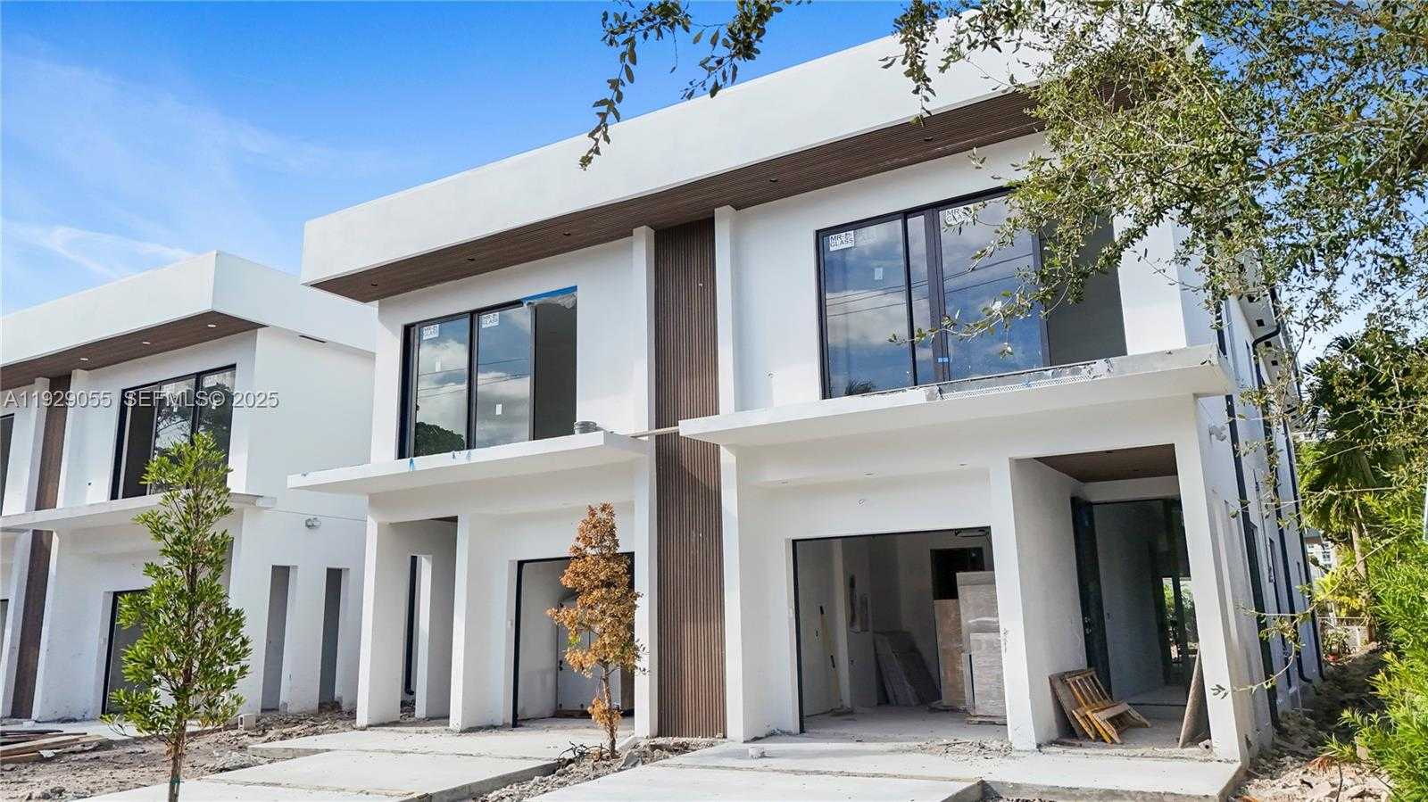 Small Image of 17 SOUTH EAST 12TH AVE #A, Fort Lauderdale Number 3