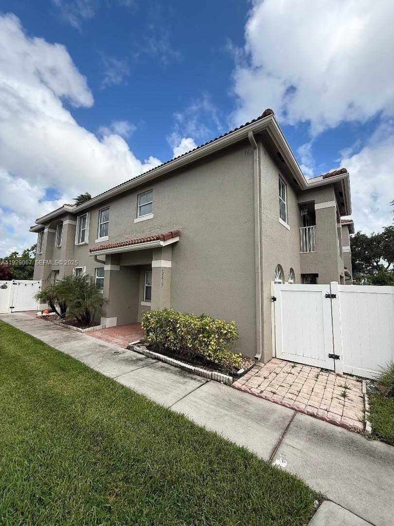 Small Image of 12637 SOUTH WEST 54TH ST, Miramar Number 13