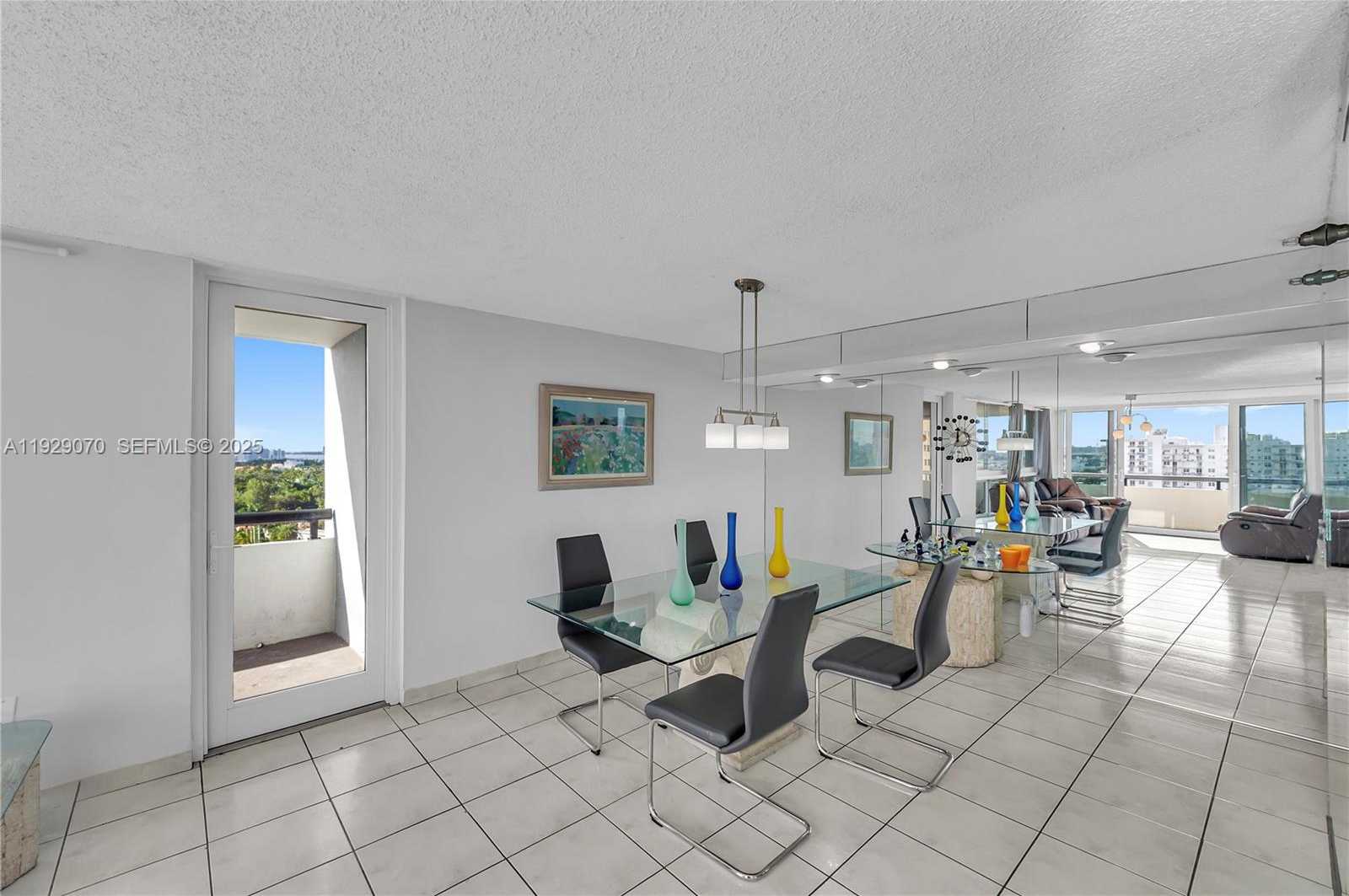 Small Image of 3200 COLLINS AVE #12-8, Miami Beach Number 13