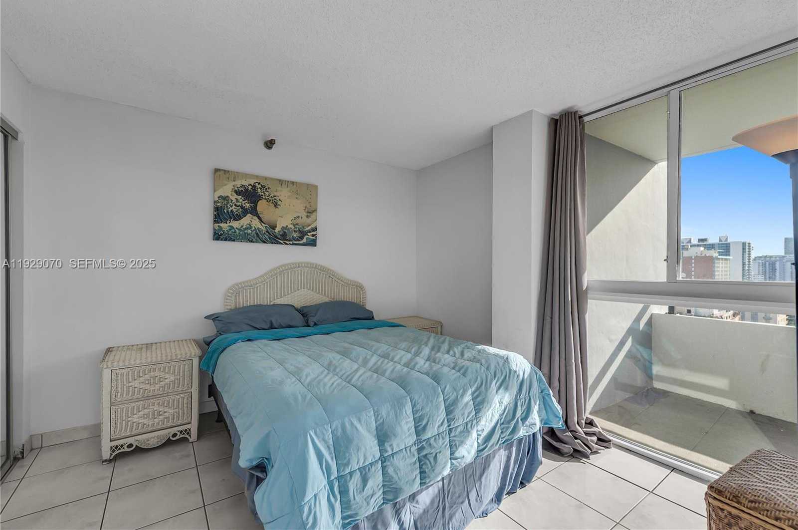 Small Image of 3200 COLLINS AVE #12-8, Miami Beach Number 17