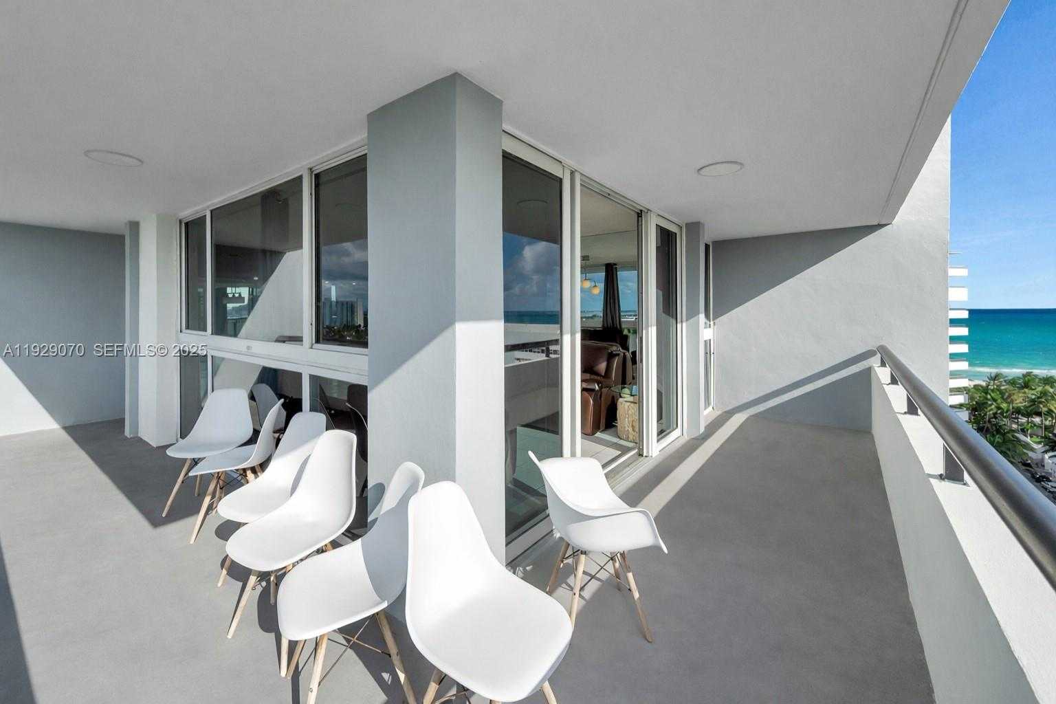 Small Image of 3200 COLLINS AVE #12-8, Miami Beach Number 28