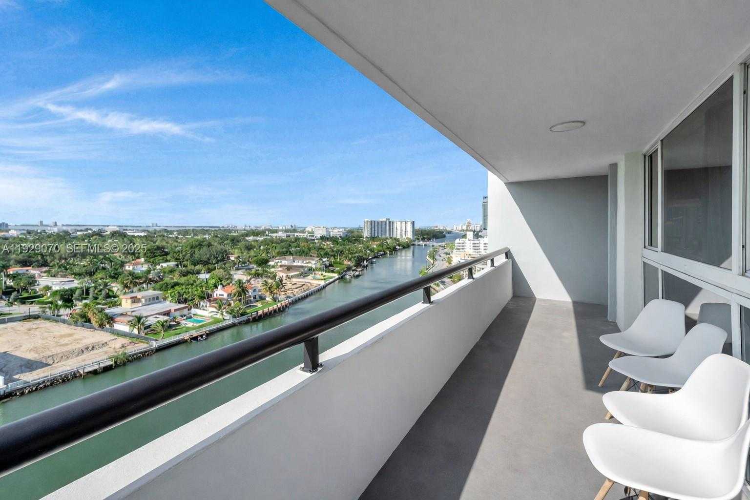 Small Image of 3200 COLLINS AVE #12-8, Miami Beach Number 29