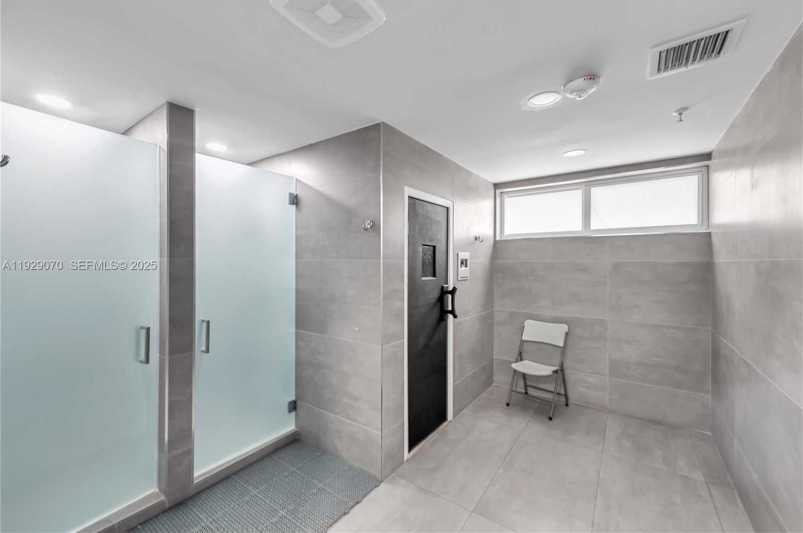 Small Image of 3200 COLLINS AVE #12-8, Miami Beach Number 39