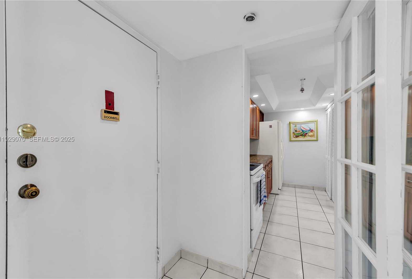 Small Image of 3200 COLLINS AVE #12-8, Miami Beach Number 5