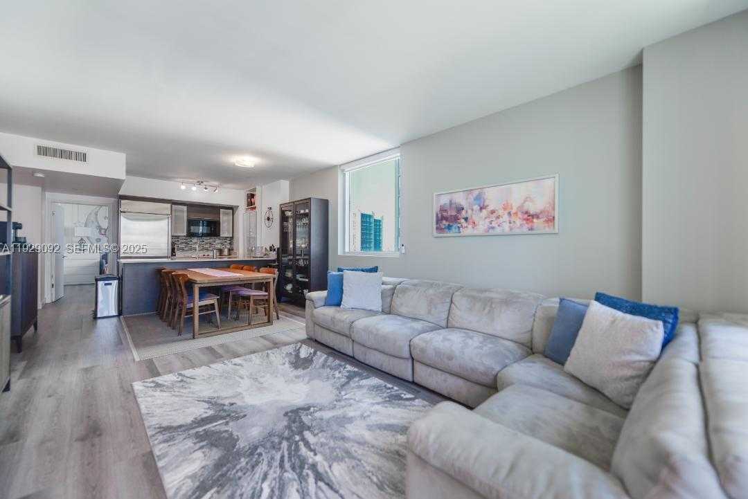 Small Image of 55 SOUTH EAST 6TH ST #2110, Miami Number 4