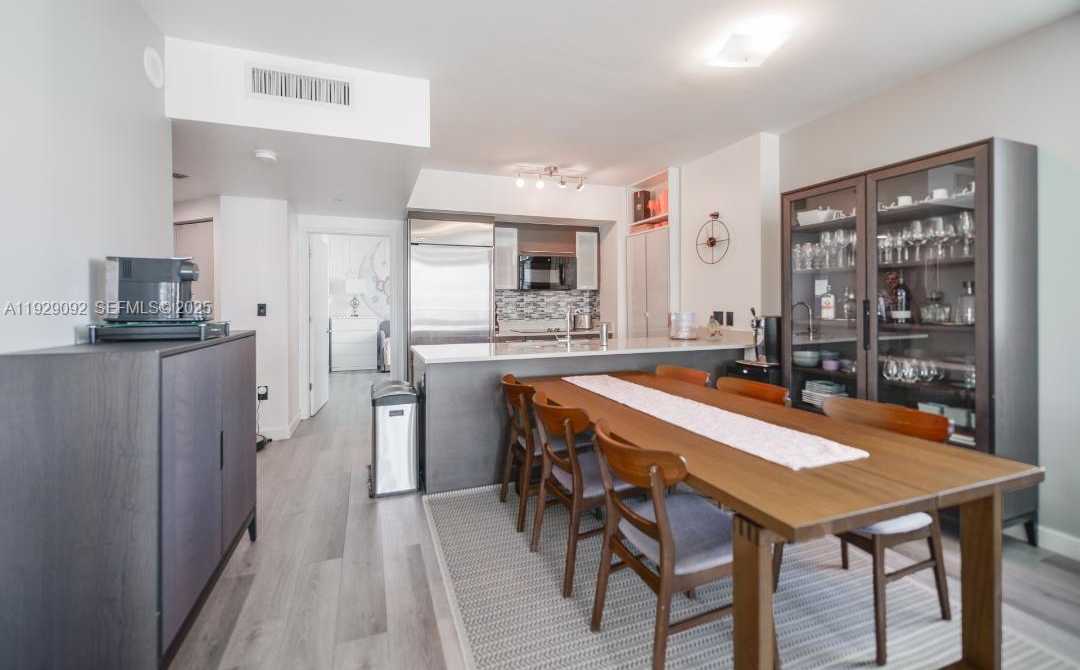 Small Image of 55 SOUTH EAST 6TH ST #2110, Miami Number 6