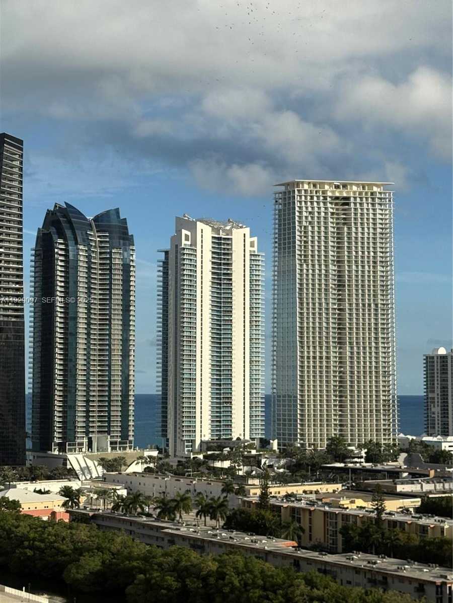Small Image of 251 SOUTH EAST 174TH ST #2012, Sunny Isles Beach Number 3