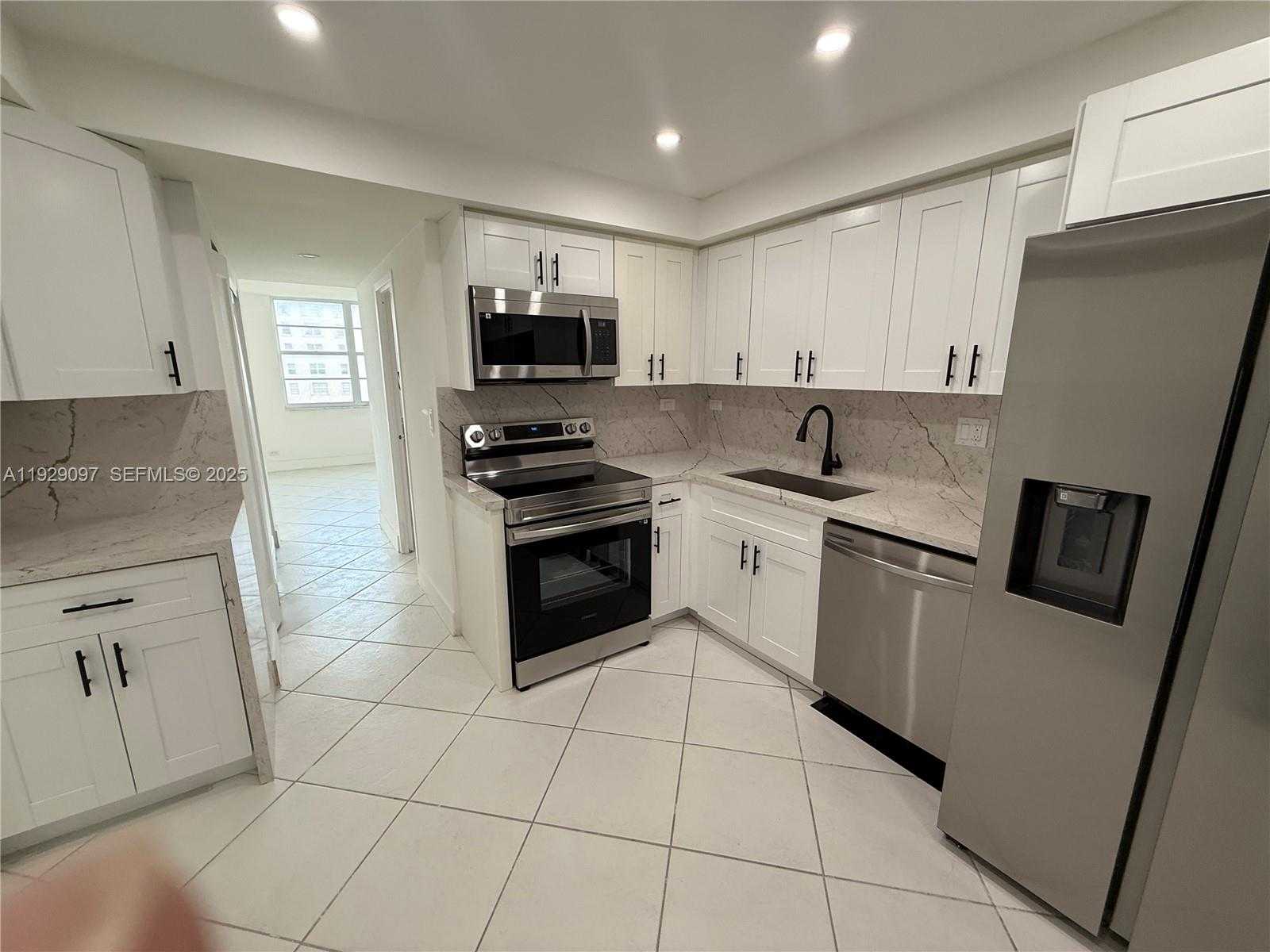 Small Image of 251 SOUTH EAST 174TH ST #2012, Sunny Isles Beach Number 7