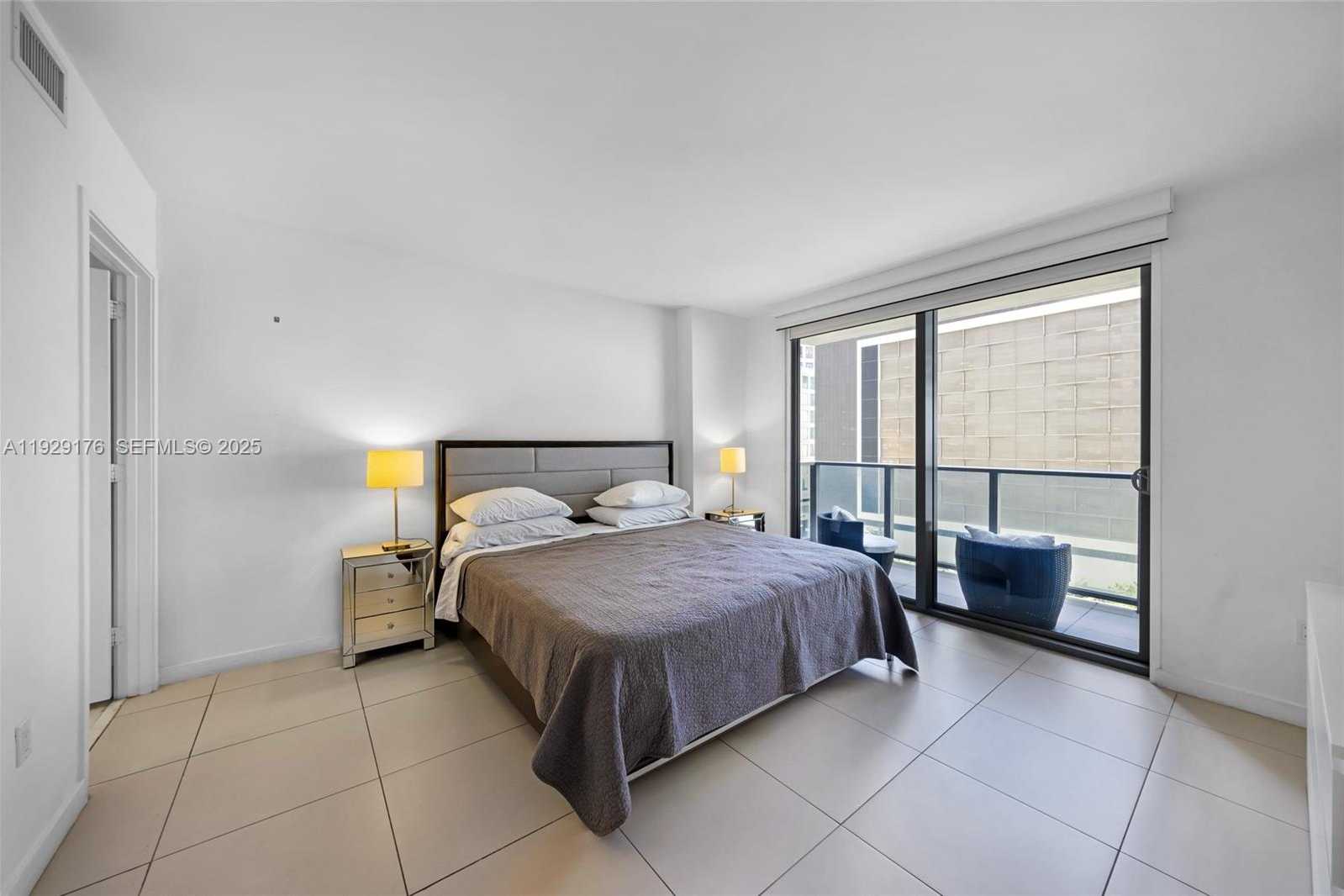 Small Image of 31 SOUTH EAST 6TH ST #907, Miami Number 15