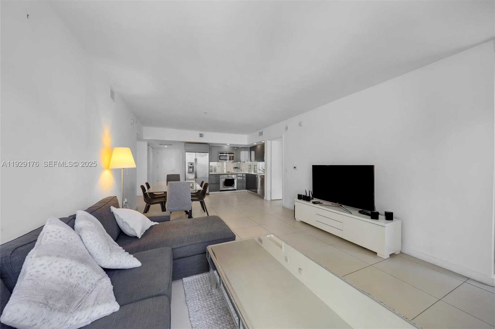 Small Image of 31 SOUTH EAST 6TH ST #907, Miami Number 8