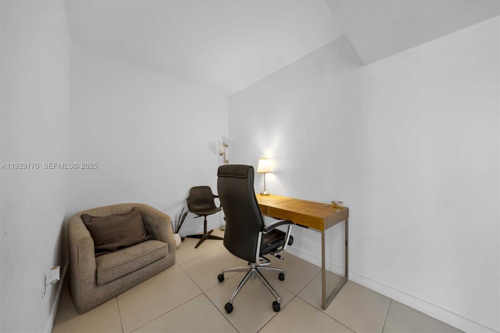 Small Image of 31 SOUTH EAST 6TH ST #907, Miami Number 9