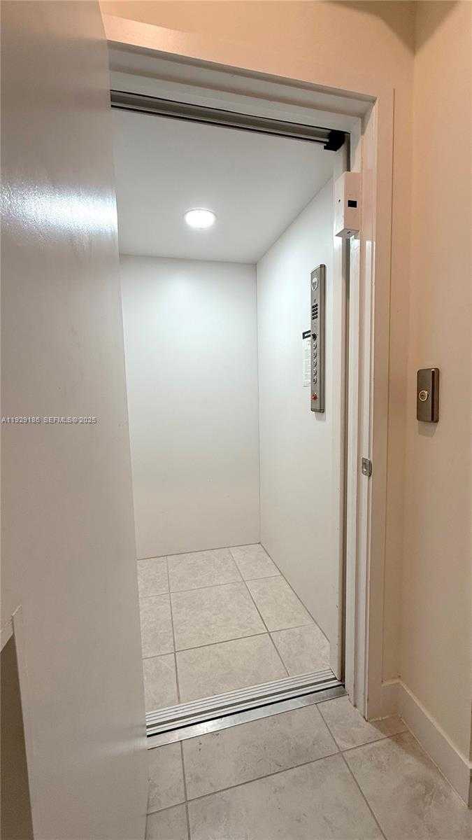 Small Image of 4654 NORTH WEST 84TH AVE, Doral Number 14