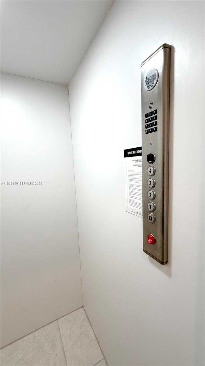 Small Image of 4654 NORTH WEST 84TH AVE, Doral Number 15