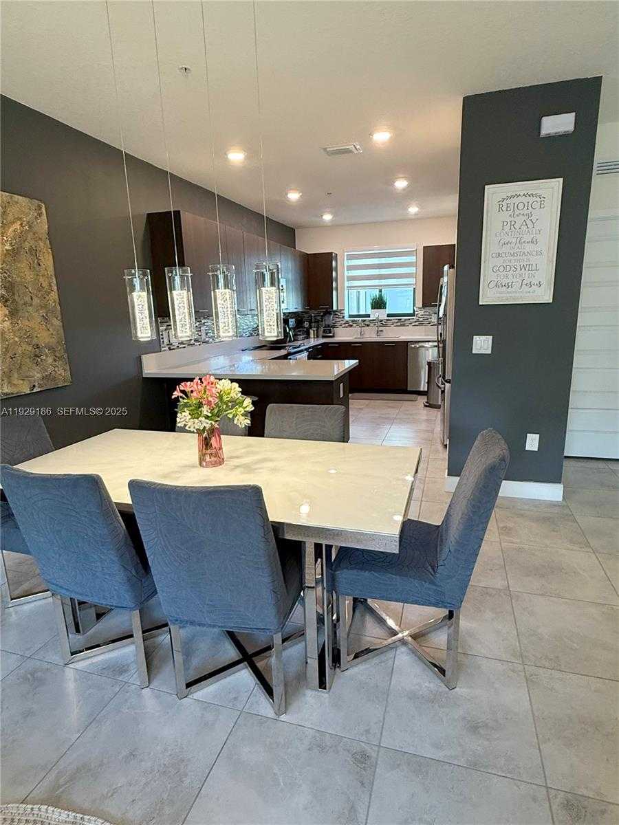 Small Image of 4654 NORTH WEST 84TH AVE, Doral Number 17