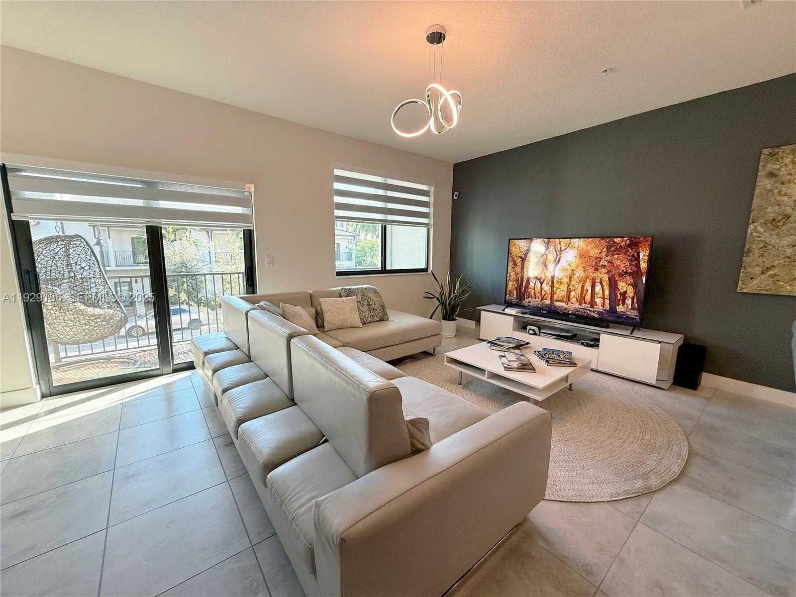 Small Image of 4654 NORTH WEST 84TH AVE, Doral Number 21