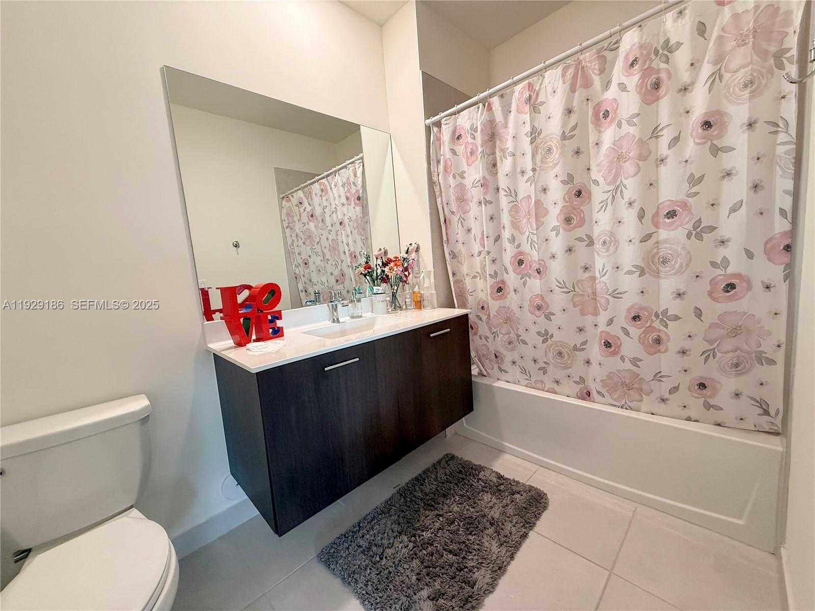 Small Image of 4654 NORTH WEST 84TH AVE, Doral Number 31