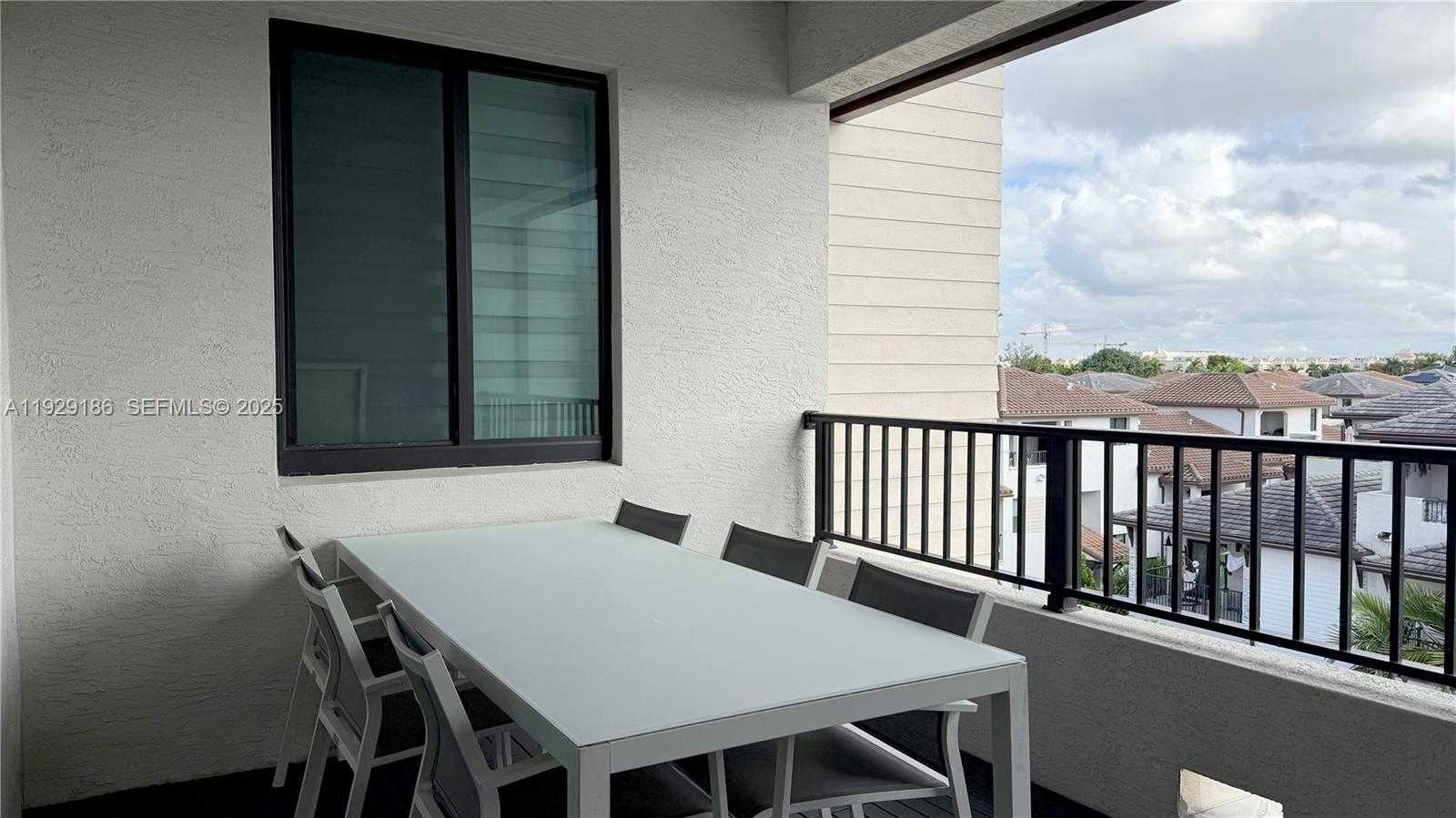 Small Image of 4654 NORTH WEST 84TH AVE, Doral Number 38