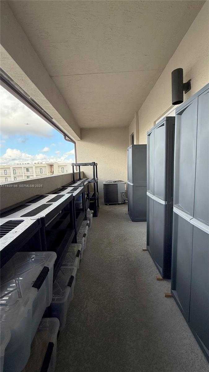 Small Image of 4654 NORTH WEST 84TH AVE, Doral Number 40