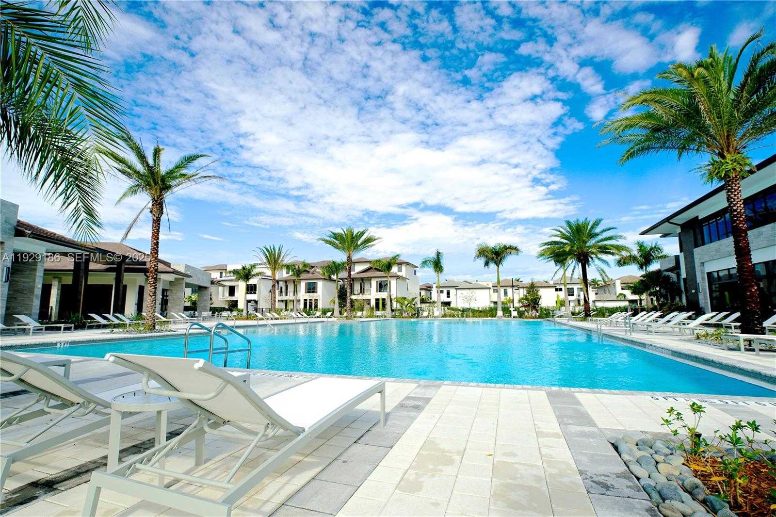 Small Image of 4654 NORTH WEST 84TH AVE, Doral Number 51