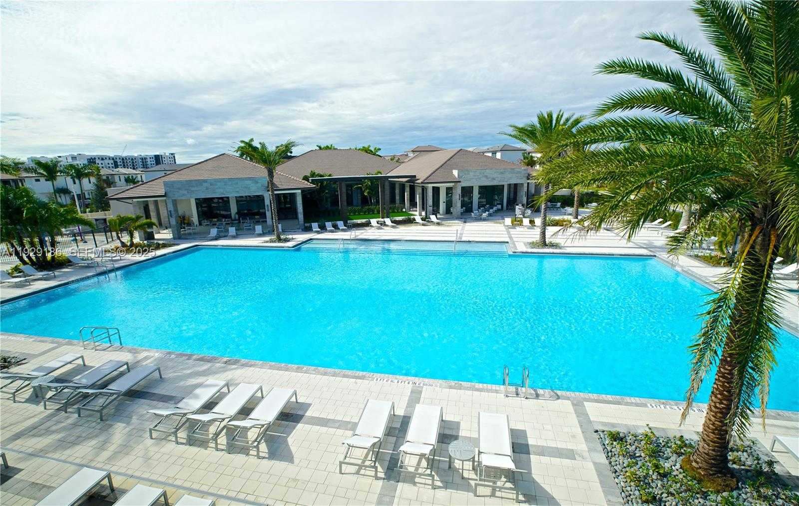 Small Image of 4654 NORTH WEST 84TH AVE, Doral Number 53