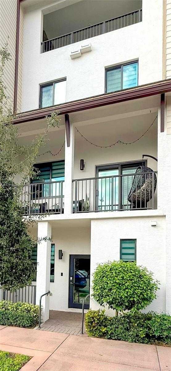 Small Image of 4654 NORTH WEST 84TH AVE, Doral Number 9