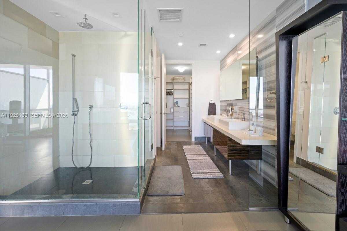 Small Image of 1100 BISCAYNE BLVD #3104, Miami Number 12