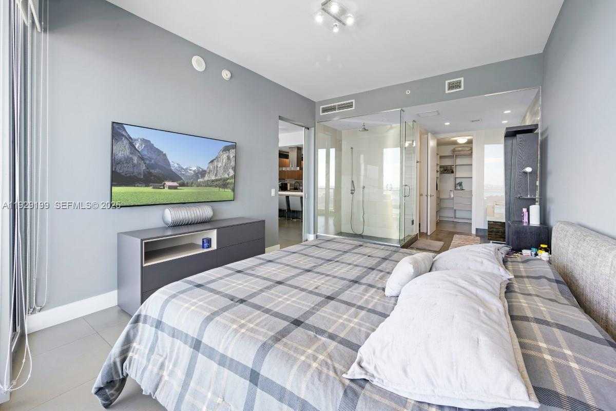 Small Image of 1100 BISCAYNE BLVD #3104, Miami Number 13