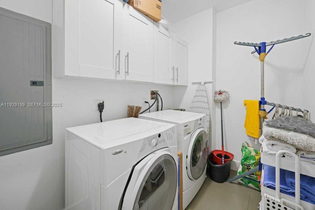 Small Image of 1100 BISCAYNE BLVD #3104, Miami Number 20