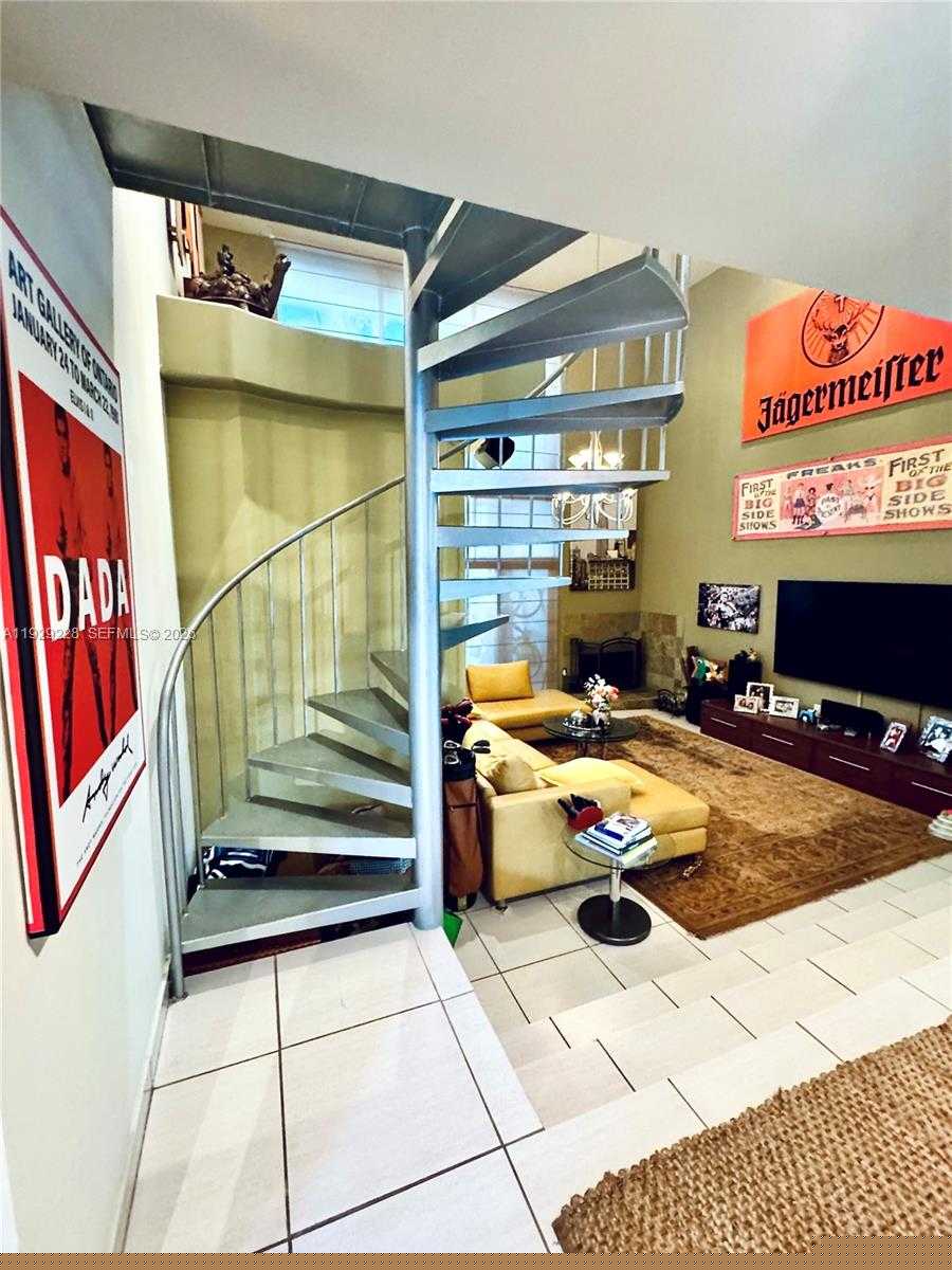 Small Image of 3007 NORTH EAST 183RD LN, Aventura Number 20