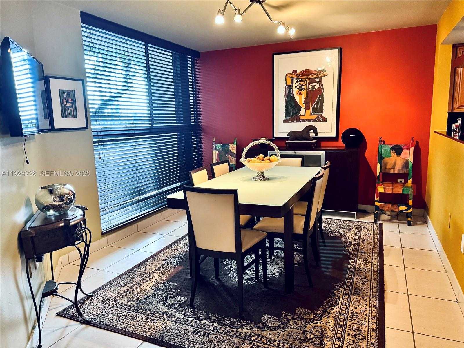 Small Image of 3007 NORTH EAST 183RD LN, Aventura Number 8