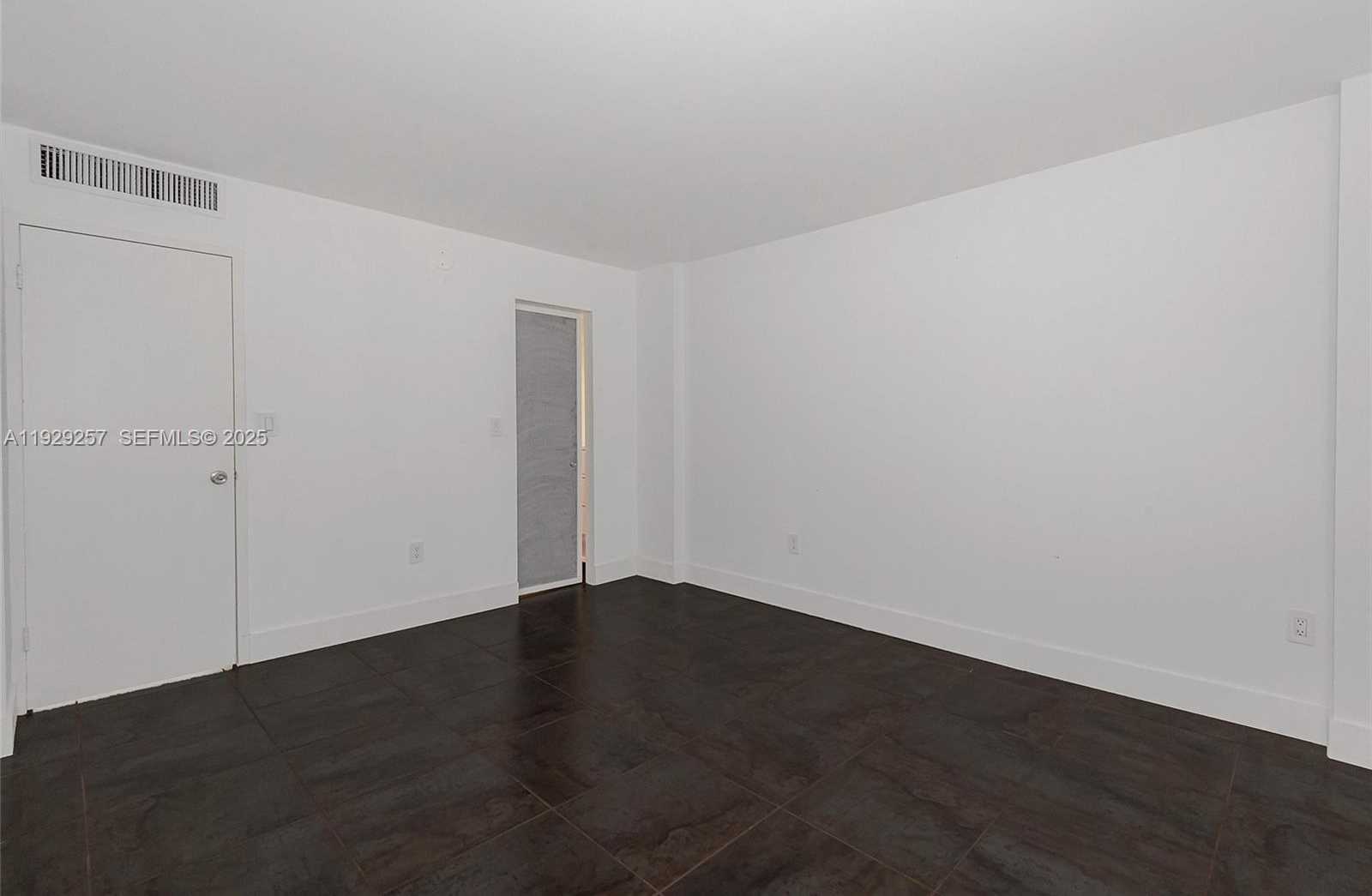 Small Image of 150 SOUTH EAST 25TH RD #7J, Miami Number 21