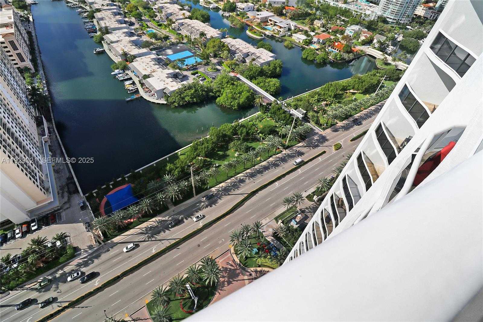 Small Image of 16001 COLLINS AVE #3005, Sunny Isles Beach Number 11