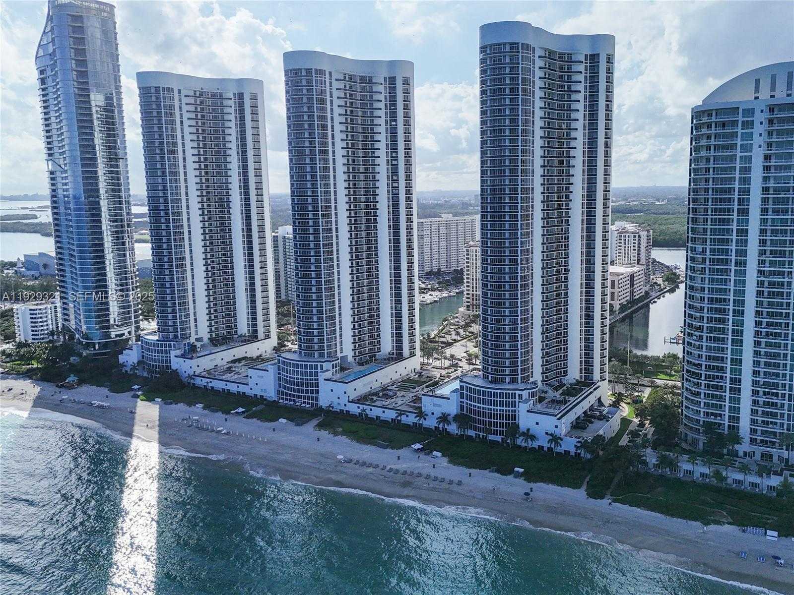 Small Image of 16001 COLLINS AVE #3005, Sunny Isles Beach Number 39