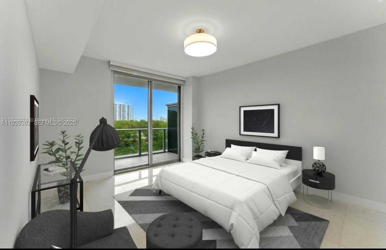 Imagen de Pequeño Objeto