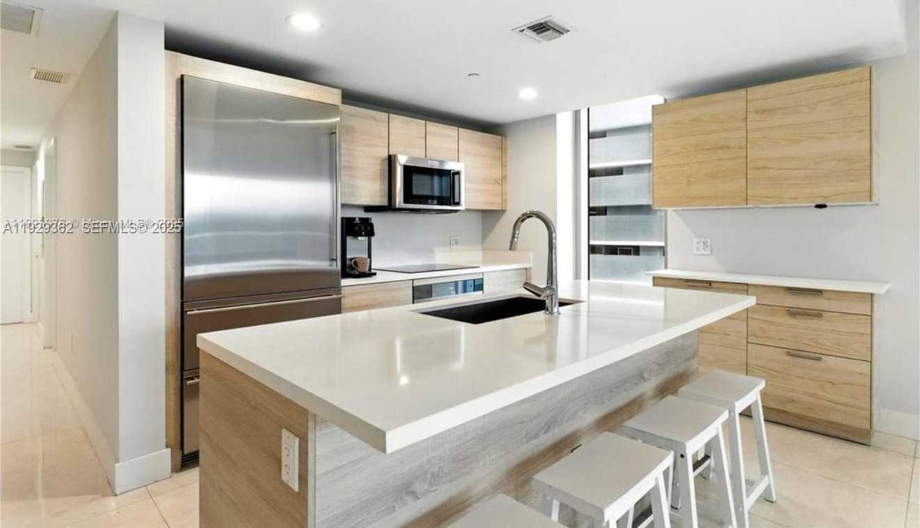 Imagen de Pequeño Objeto