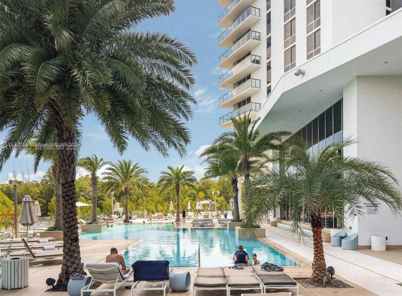 Imagen de Pequeño Objeto