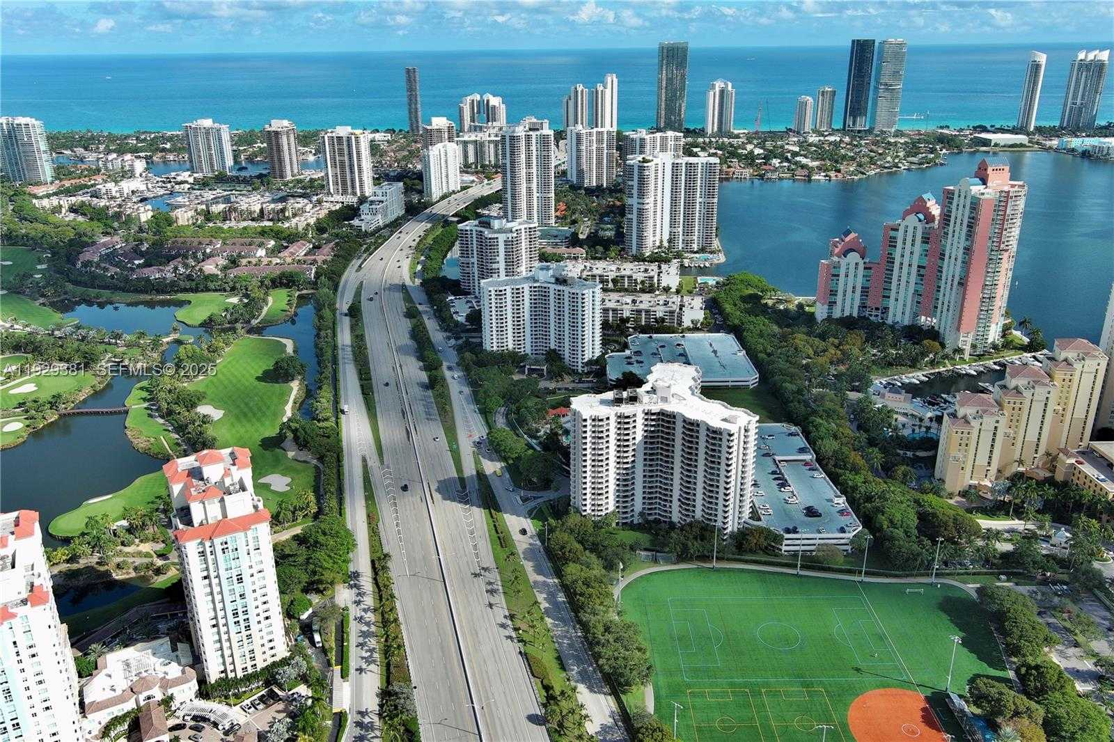 Small Image of 3300 NORTH EAST 192ND ST #LP06, Aventura Number 31