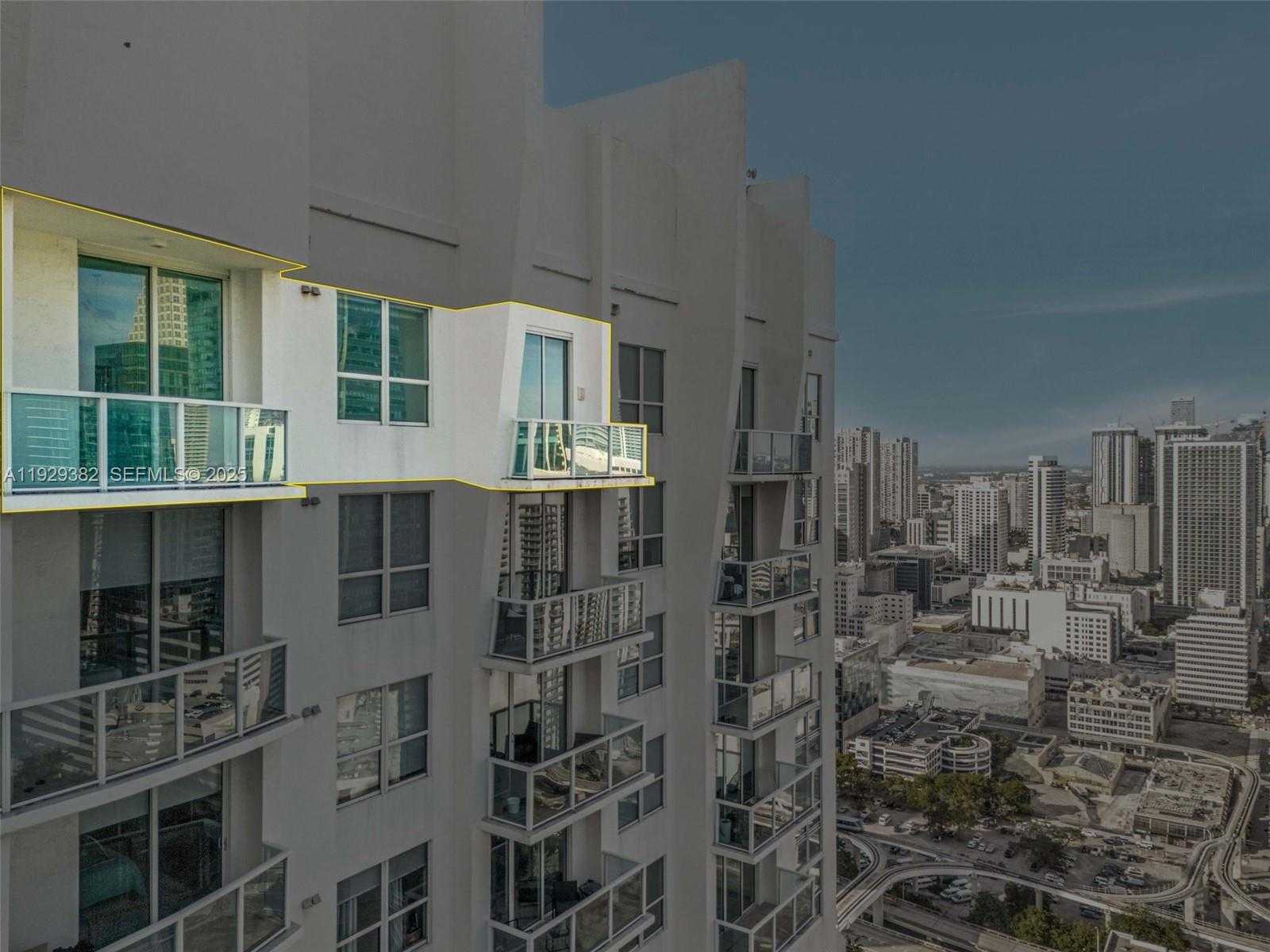 Small Image of 31 SOUTH EAST 5TH ST #4314, Miami Number 4