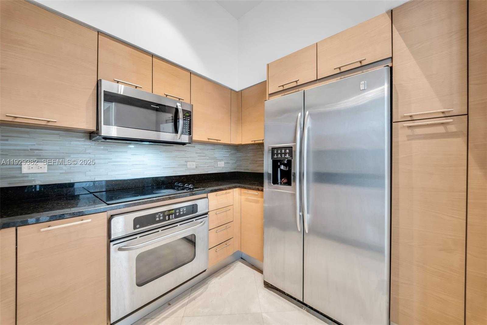 Small Image of 31 SOUTH EAST 5TH ST #4314, Miami Number 9