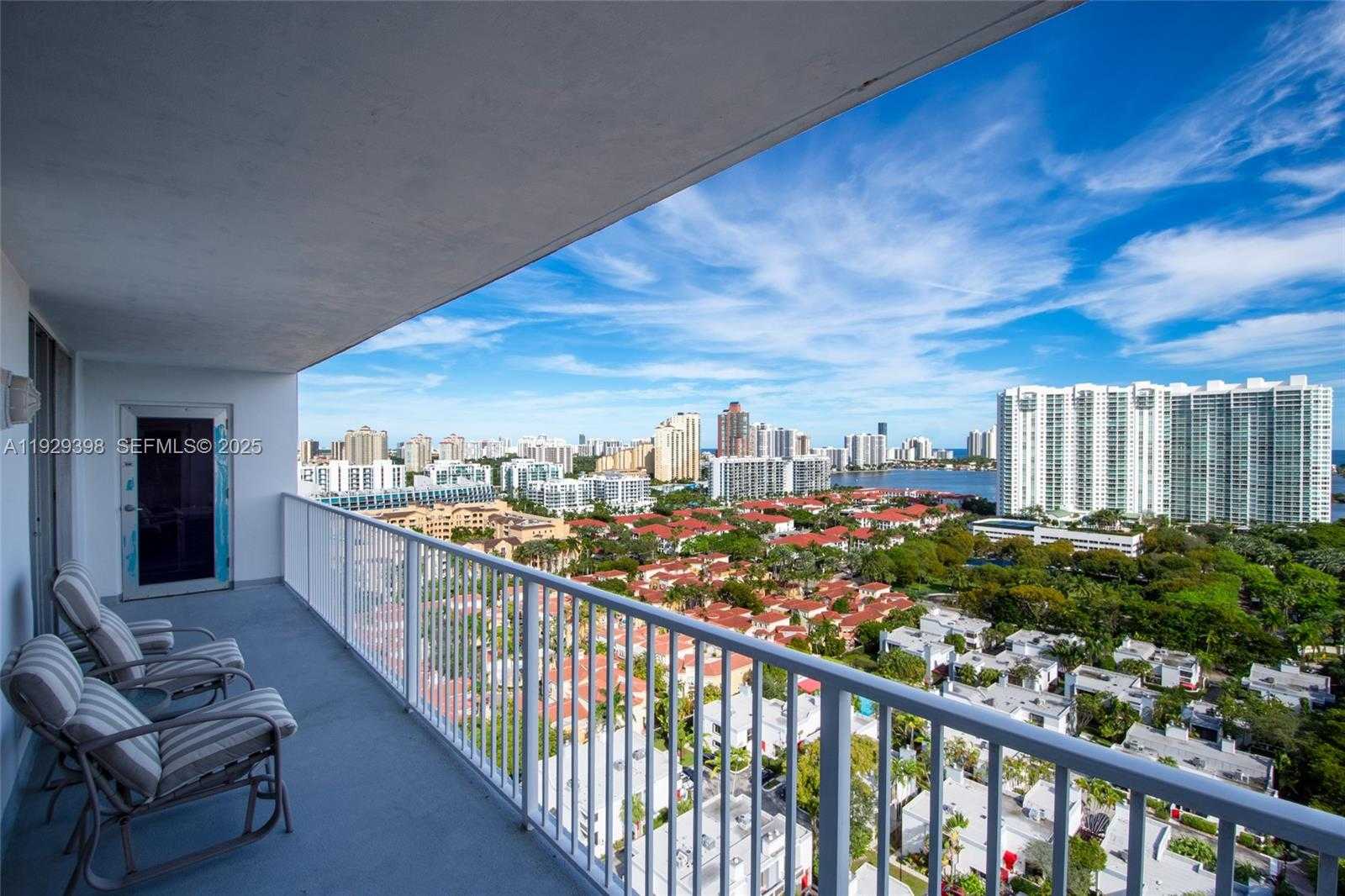 Small Image of 2851 NORTH EAST 183RD ST #2211 E, Aventura Number 4